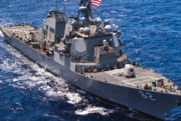 Iran tuyên bố xua đuổi tàu khu trục Mỹ gần lãnh hải ở Vịnh Oman: Washington lên tiếng