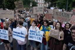 Điện Kremlin lên tiếng về quyết định gây tranh cãi ở Ukraine của ông Zelensky
