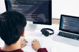 Gen Z học lập trình: Có nhất thiết phải là “thiên tài toán học”?