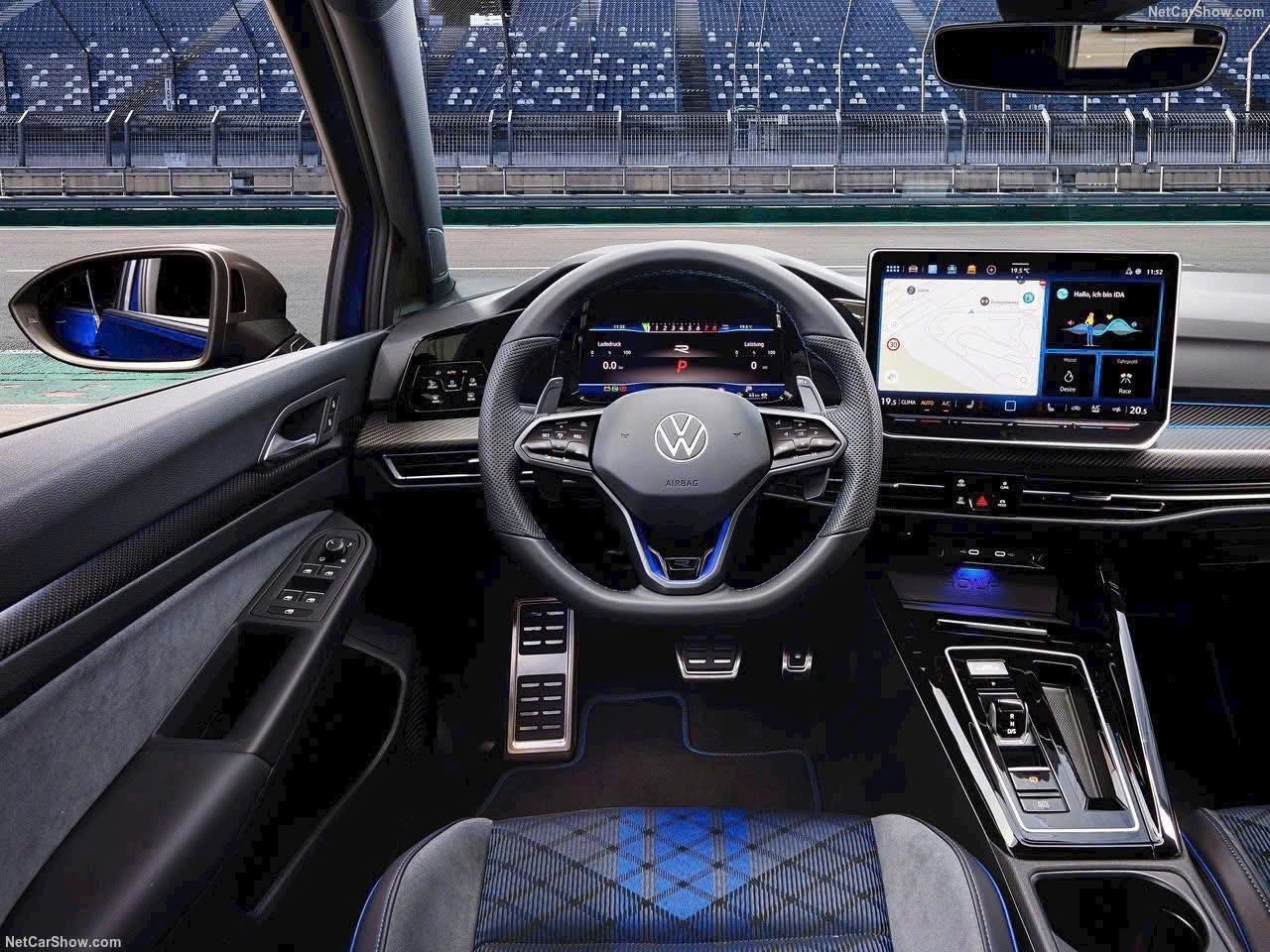 Volkswagen Golf nhận cọc ở Việt Nam, giá từ 798 triệu đồng - 10