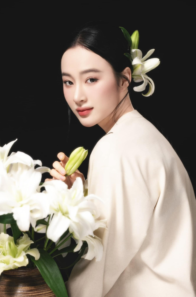 Angela Phương Trinh từng gây ấn tượng với khán giả bởi nét dịu dàng, nhẹ nhàng. Ảnh:FBNV)