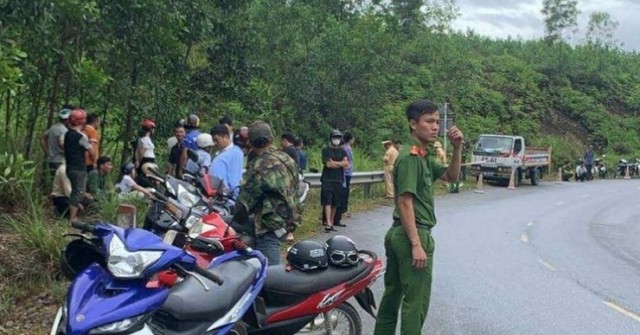 Hi hữu: Ngã xe máy bên đường, vô tình phát hiện...