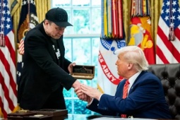 Tổng thống Trump lên tiếng liên quan các công ty của tỉ phú Musk