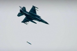 Thế giới 24h: Thái Lan tiếp tục điều F-16 tập kích mục tiêu quân sự Campuchia