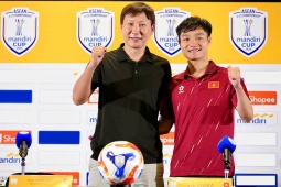 Trực tiếp họp báo U23 Việt Nam đấu U23 Philippines: HLV Kim Sang Sik "soi" U23 Indonesia