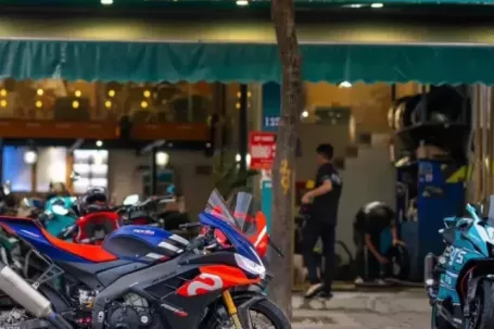 Dân chơi mô tô phân khối lớn ở Hà Nội liệu có từ bỏ đam mê?