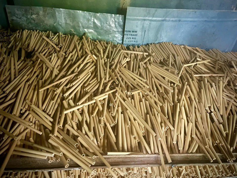 Từng sản xuất ống hút&nbsp;tre xuất khẩu đi hàng chục nước trên thế giới, chị Thuỷ thất bại về 0 vì dịch Covid-19.