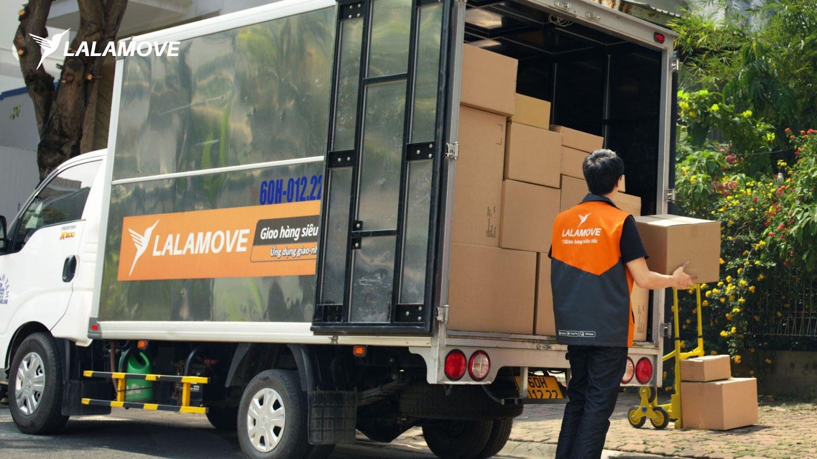 Lalamove có mạng lưới rộng khắp, đa dạng các phương tiện với thời gian vận chuyển linh hoạt - Ảnh: Lalamove