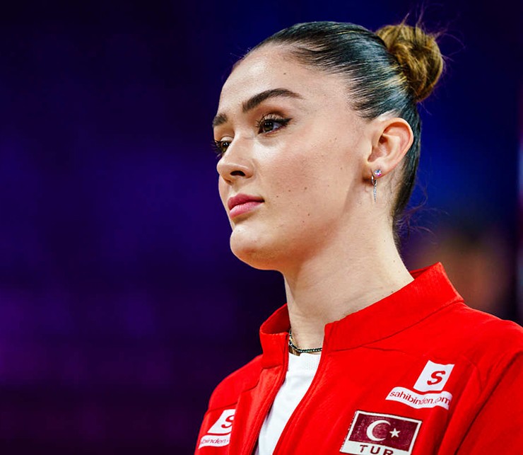 "Nữ thần bóng chuyền"&nbsp;Zehra Gunes