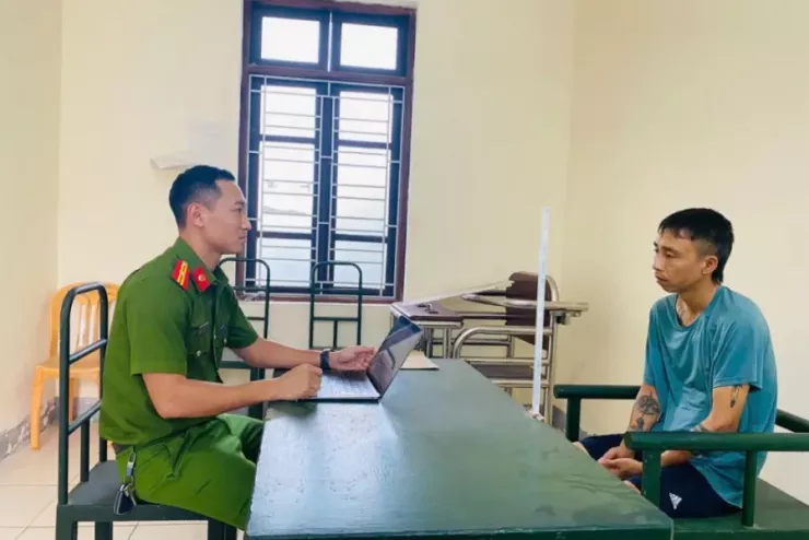 Tài xế Lê Ngọc Thành tại cơ quan điều tra.