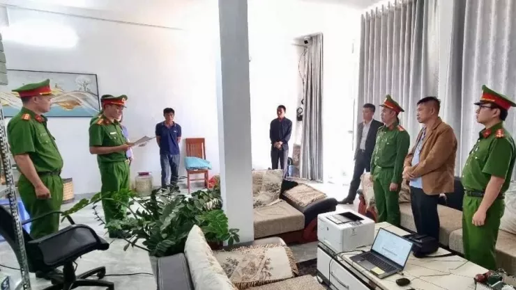 Giám đốc và Phó Giám đốc Công ty Nam Ban Silk bị bắt