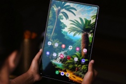 Bộ ba máy tính bảng Galaxy Tab mới lộ ảnh thực tế: Đầy đủ từ bản Ultra đến bản Lite