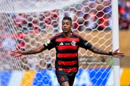 Rúng động bóng đá Brazil: Sao từng xé lưới Chelsea đối diện 17 năm tù