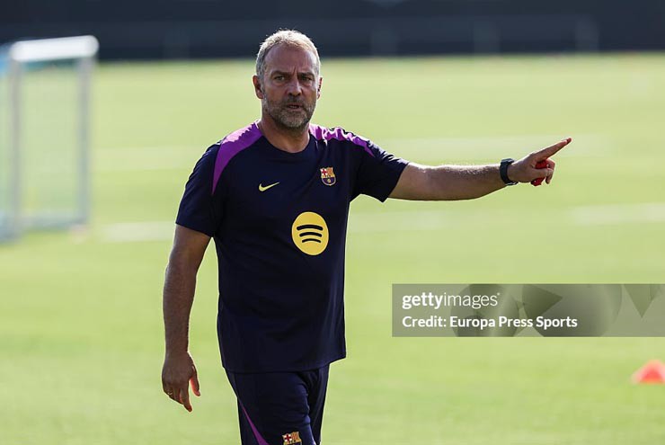 HLV Flick thắt chặt kỷ luật ở Barcelona