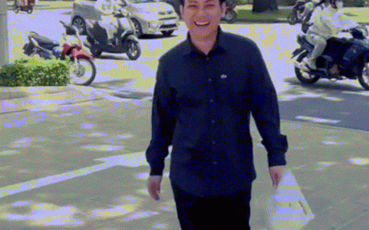 Hoài Lâm bị "team qua đường" bắt gặp, diện mạo hiện tại gây bất ngờ - 2