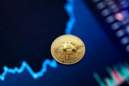 Tiền số Bitcoin, Pi, XRP… sẽ bị đánh thuế như chứng khoán?