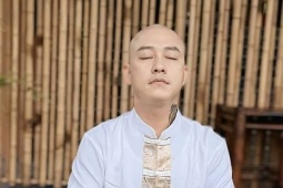 Ca sĩ Tuấn Hưng quy y