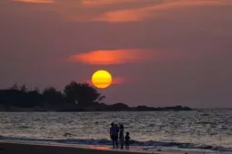 Bãi biển Hồ Cốc  phim trường biển  hoang sơ giữa thiên nhiên tĩnh lặng