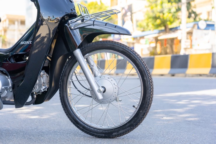 Huyền thoại 2025 Honda Dream rao bán hơn 2.000 USD ở Campuchia - 5