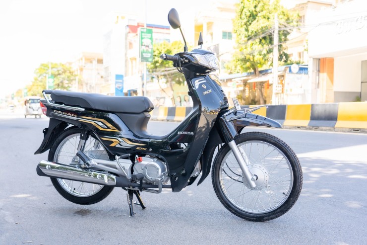 Huyền thoại 2025 Honda Dream rao bán hơn 2.000 USD ở Campuchia - 6
