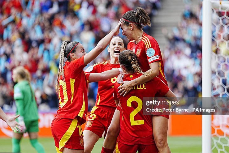 Niềm vui của ĐT nữ Tây Ban Nha