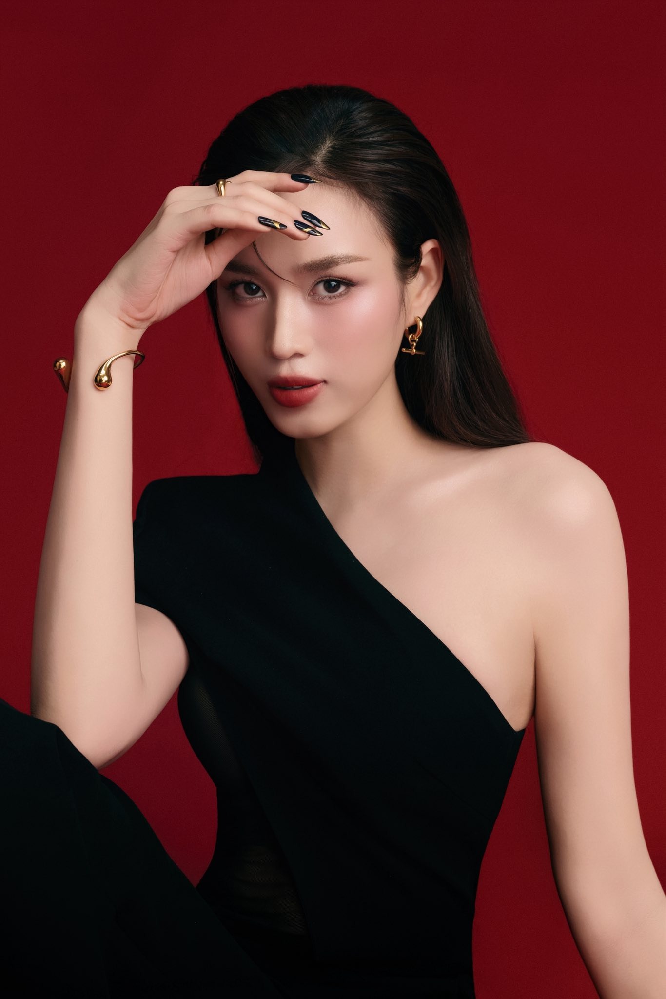 Đỗ Thị Hà &#39;úp mở&#39; ở tuổi 24 - 4