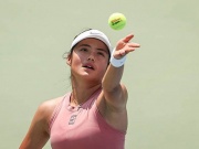 Tennis giải Washington Open: Raducanu hụt vé chung kết, Rybakina cầm vàng rồi lại để rơi
