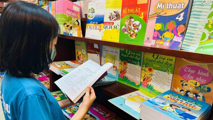 Sách giáo khoa khác nhau chỉ khác ở ngữ liệu, cách thức thể hiện và phương pháp dạy học.