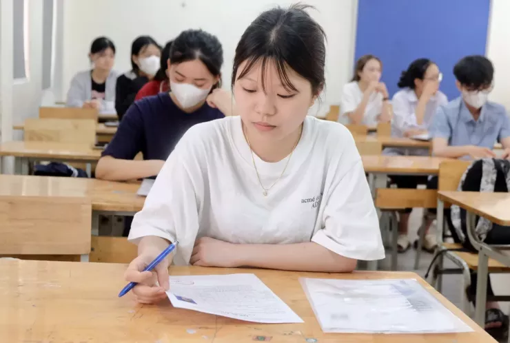 73,23% thí sinh dự thi tốt nghiệp THPT năm 2025 đăng ký xét tuyển đại học, cao đẳng. Ảnh: TT