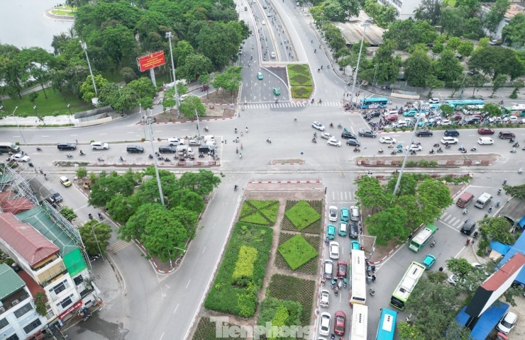 Với lưu lượng được kiểm đếm đạt từ 70.000 đến 100.000 lượt xe/ngày đêm, hiện lượng xe đang lưu thông qua các nút giao với Vành đai 1 vượt khả năng thông hành từ 1,1 đến 1,8 lần.