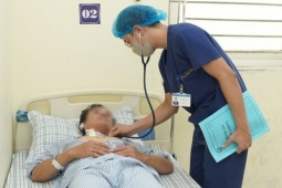 Bị kiến cắn, người đàn ông sốc phản vệ nặng