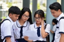 Phụ huynh và thí sinh lúng túng trước cách quy đổi điểm trúng tuyển đại học