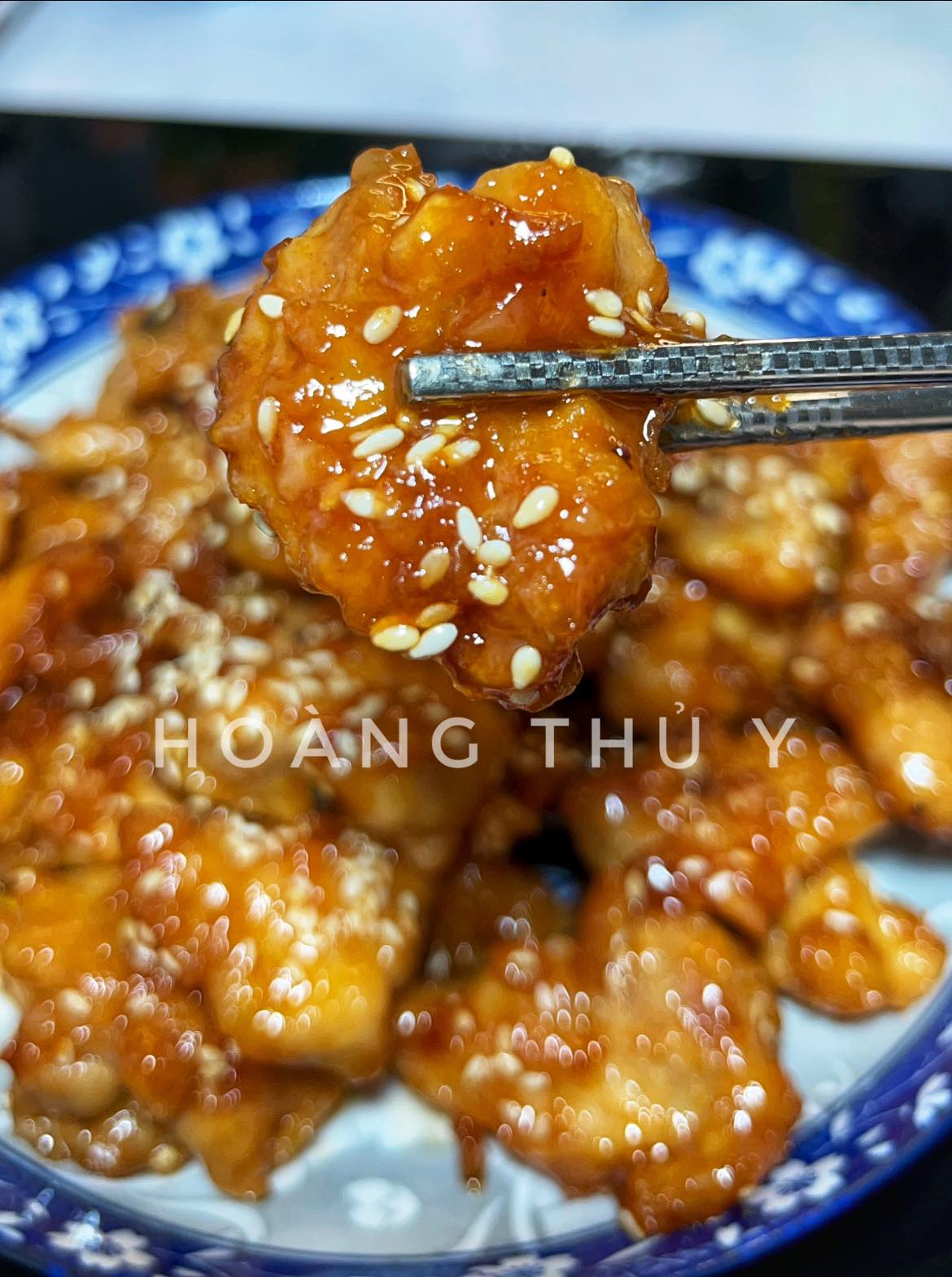 Món gà sốt chua ngọt rất dễ làm và "hao cơm"!