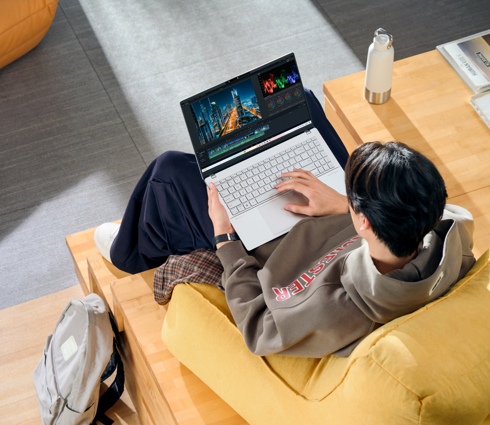 Dòng Vivobook và Vivobook S bao gồm hàng loạt tùy chọn cấu hình và mức giá, phù hợp cho mọi đối tượng.