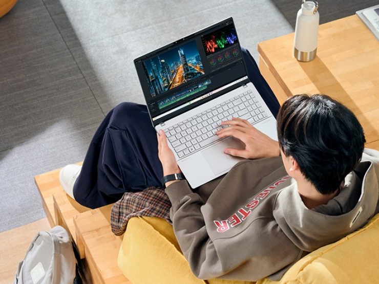 Chọn laptop mùa tựu trường: Làm sao để cả phụ huynh và học sinh đều ưng?