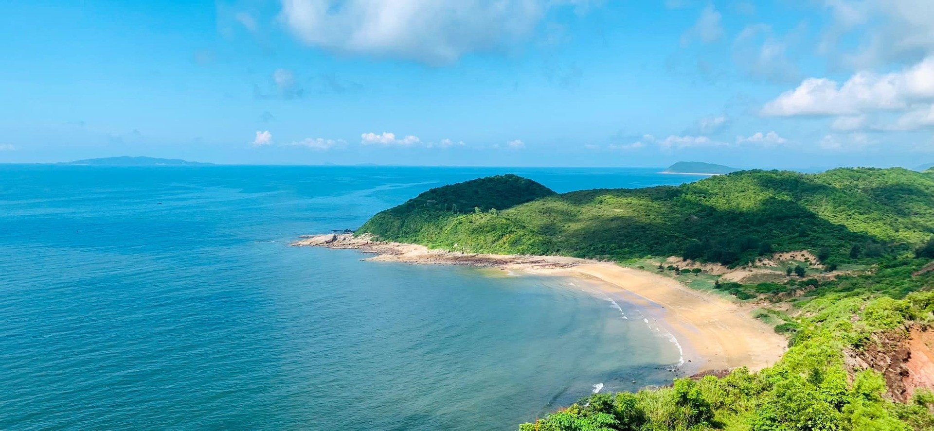 Đảo ở miền Bắc như &#39;hòn ngọc thô&#39;, hải sản giá rẻ, cách đất liền 10 phút đi tàu - 1