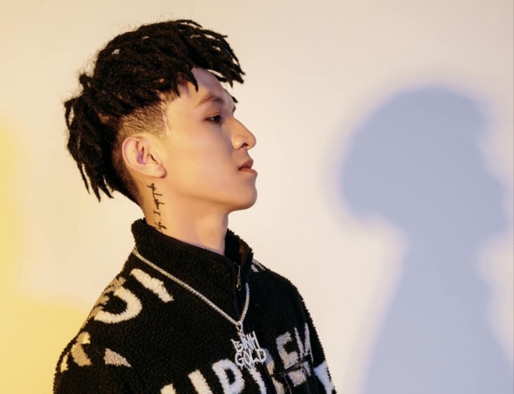 Bình Gold là rapper đầy tai tiếng, có nhiều sản phẩm âm nhạc phản cảm.