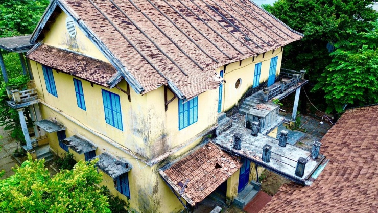 Hoang lạnh nhà mẹ vua Bảo Đại tại Huế - 11