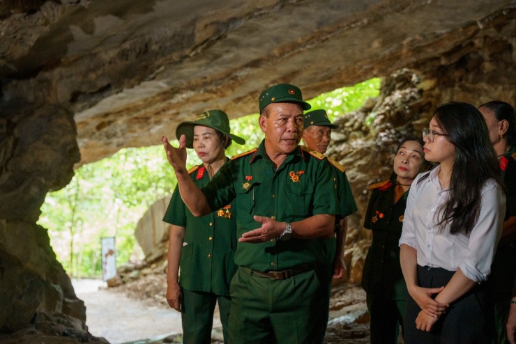 &#39;Hang 7 tầng&#39; giữa rừng Phong Nha: Tổng kho bí mật của Bộ đội Trường Sơn! - 5