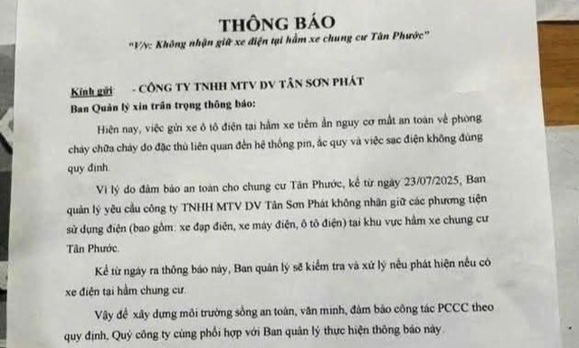 Một chung cư tại thành phố Hồ Chí Minh không nhận giữ xe điện tại hầm khiến cư dân bức xúc.