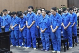 ' Ông trùm '  nhóm đòi nợ bằng thủ đoạn ghép ảnh khỏa thân lĩnh án hơn 12 năm tù