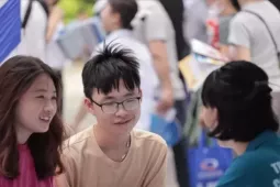 Tuyển sinh đại học 2025: Ðiểm chuẩn ra sao?