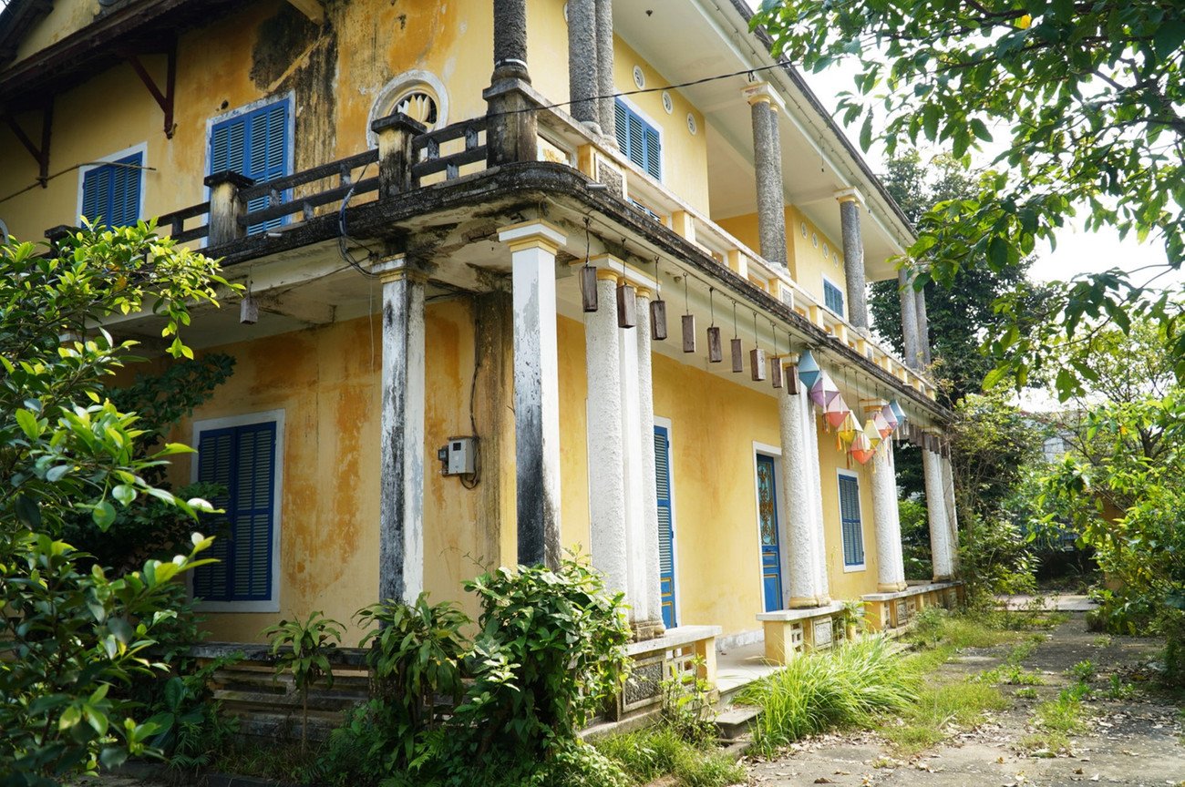 Hoang lạnh nhà mẹ vua Bảo Đại tại Huế - 8