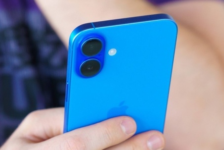 iPhone màn lớn giá giảm gần chục triệu nhưng hiệu năng không giảm nhiều