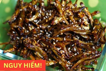 8 “sát thủ thầm lặng” ngay trên mâm cơm, cứ ăn là ho đàm sặc sụa, thở rít từng cơn