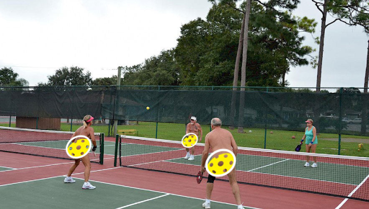 Người Mỹ chọn pickleball như một xu hướng cho môn thể thao không cần mặc đồ