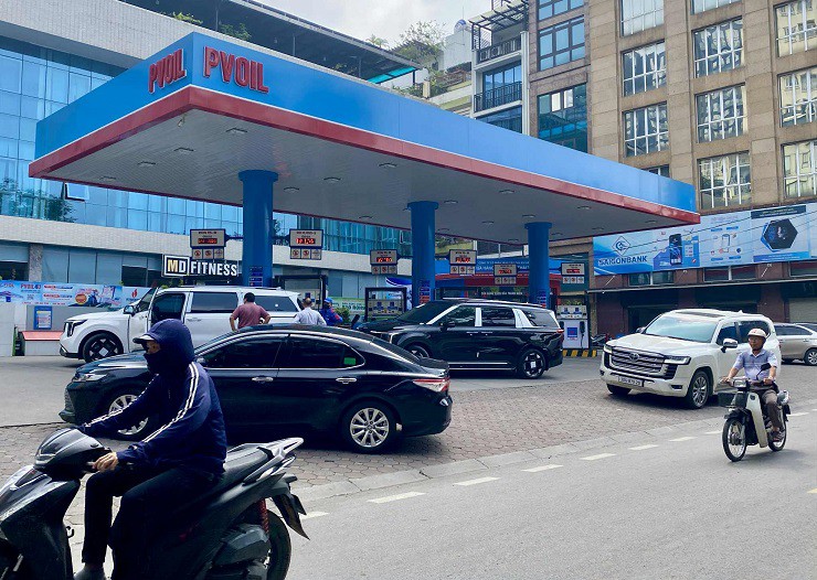 Cửa hàng xăng dầu Thái Thịnh (phường Đống Đa, Hà Nội).