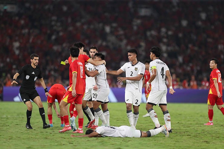 Tình huống va chạm trận chung kết U23 Đông Nam Á 2025
