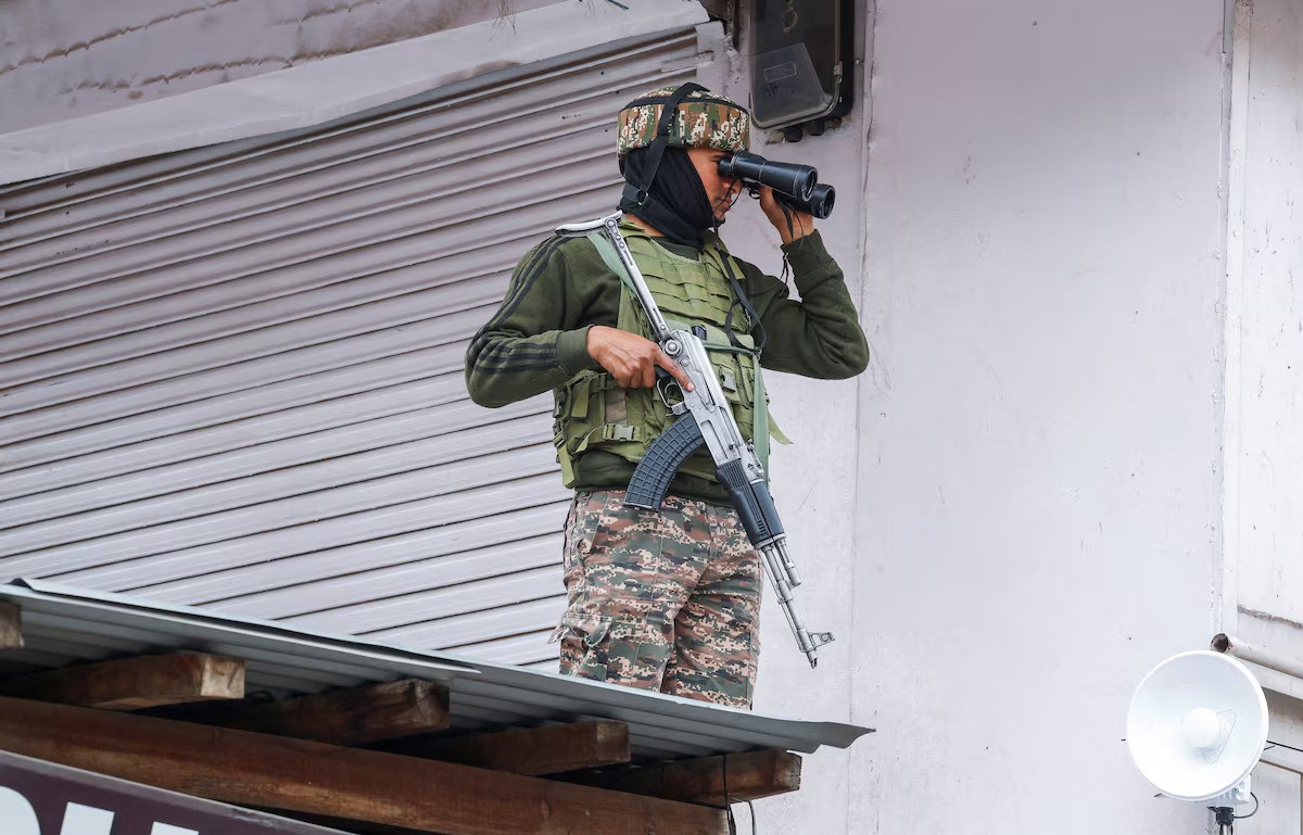 Binh sĩ Ấn Độ ở khu vực biên giới với Pakistan (ảnh: Reuters)