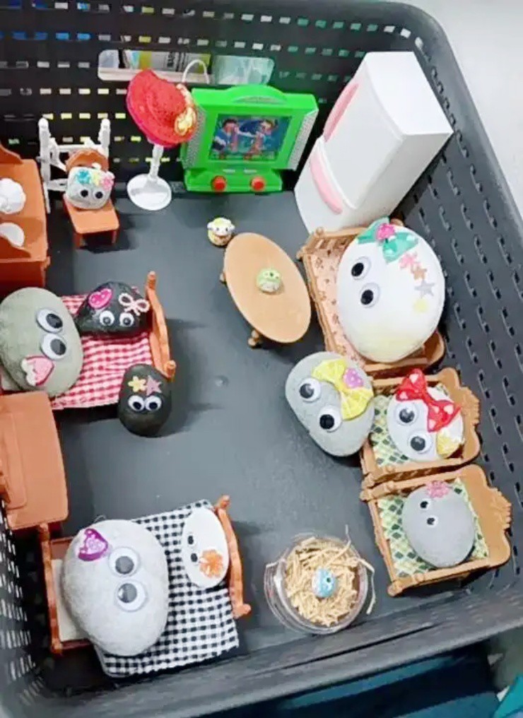 Việc nhẹ lương cao: GenZ nhặt đá đếm tiền, mỗi tháng thu vài chục triệu - 1